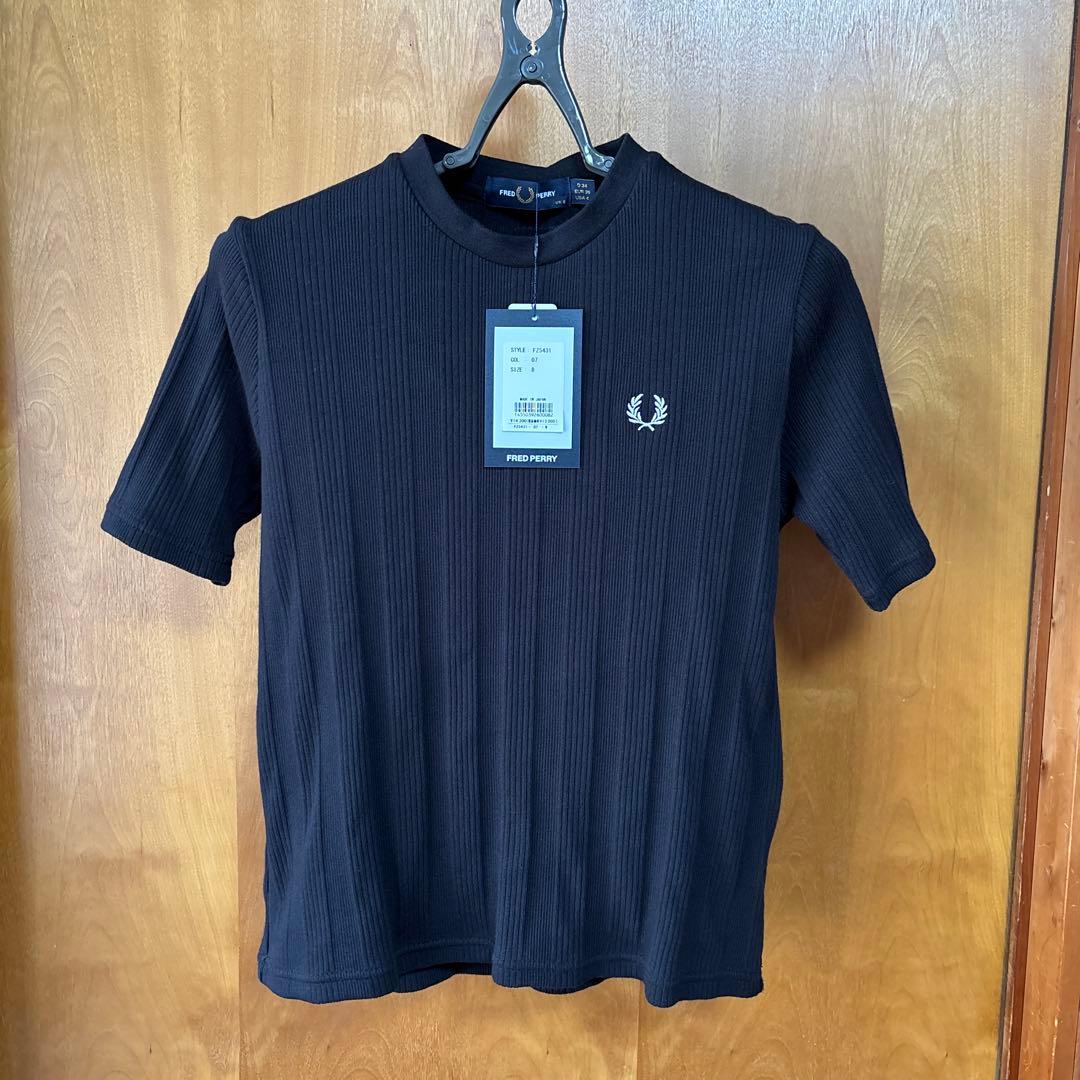 フレッドペリー ブラック Tシャツ　レディース新品 未使用　サイズ8