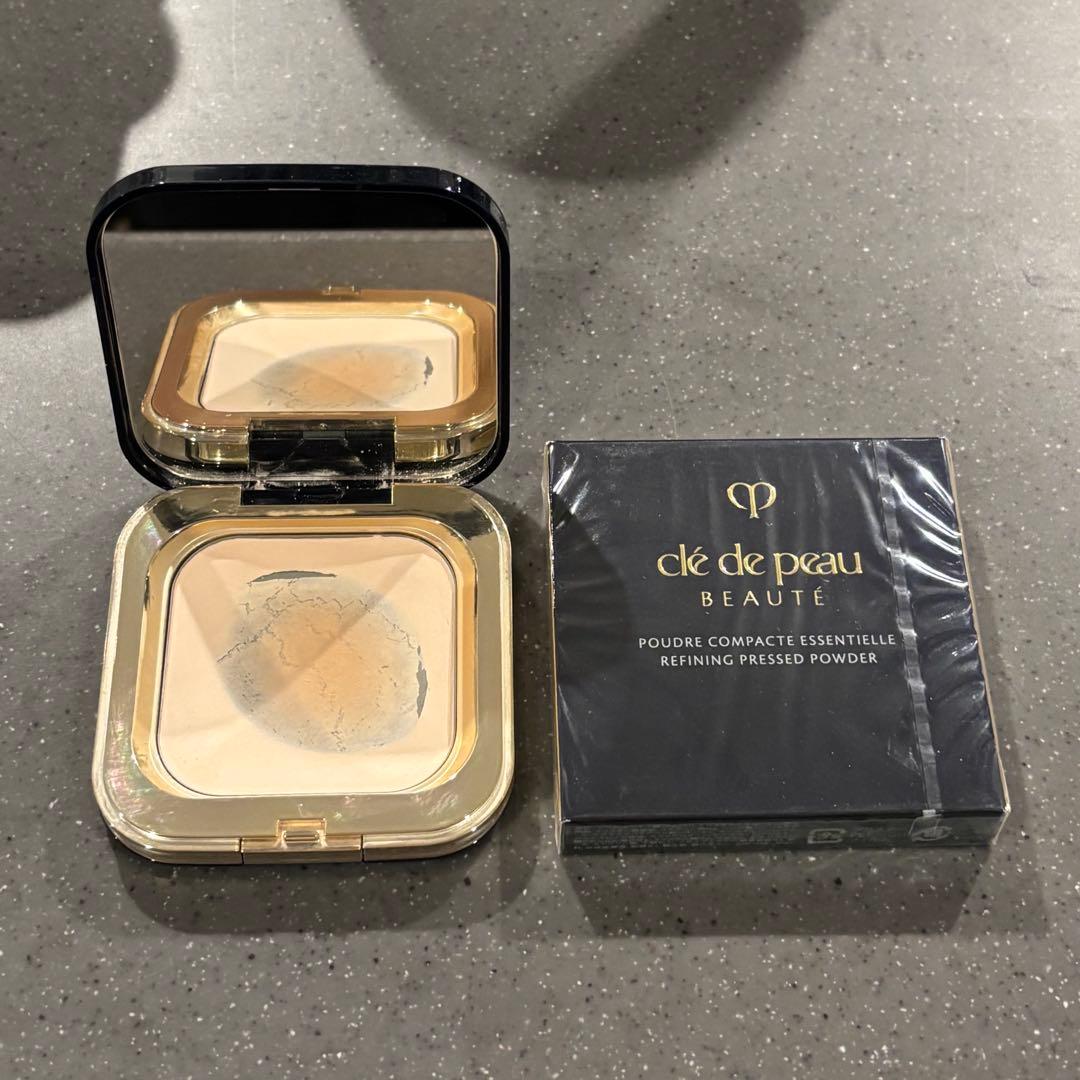 clé de peau BEAUTÉ プードルコンパクトエサンシエルn