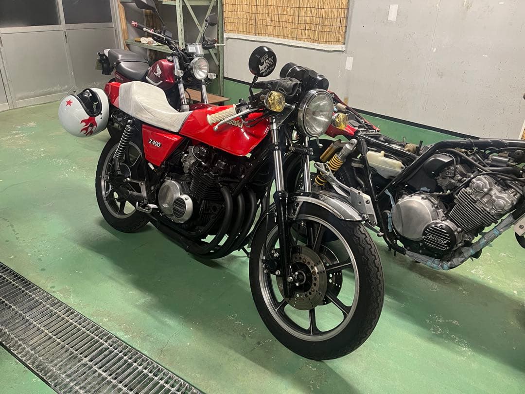 Z400FX Z400J 赤タンク サイドカバー リアカウル