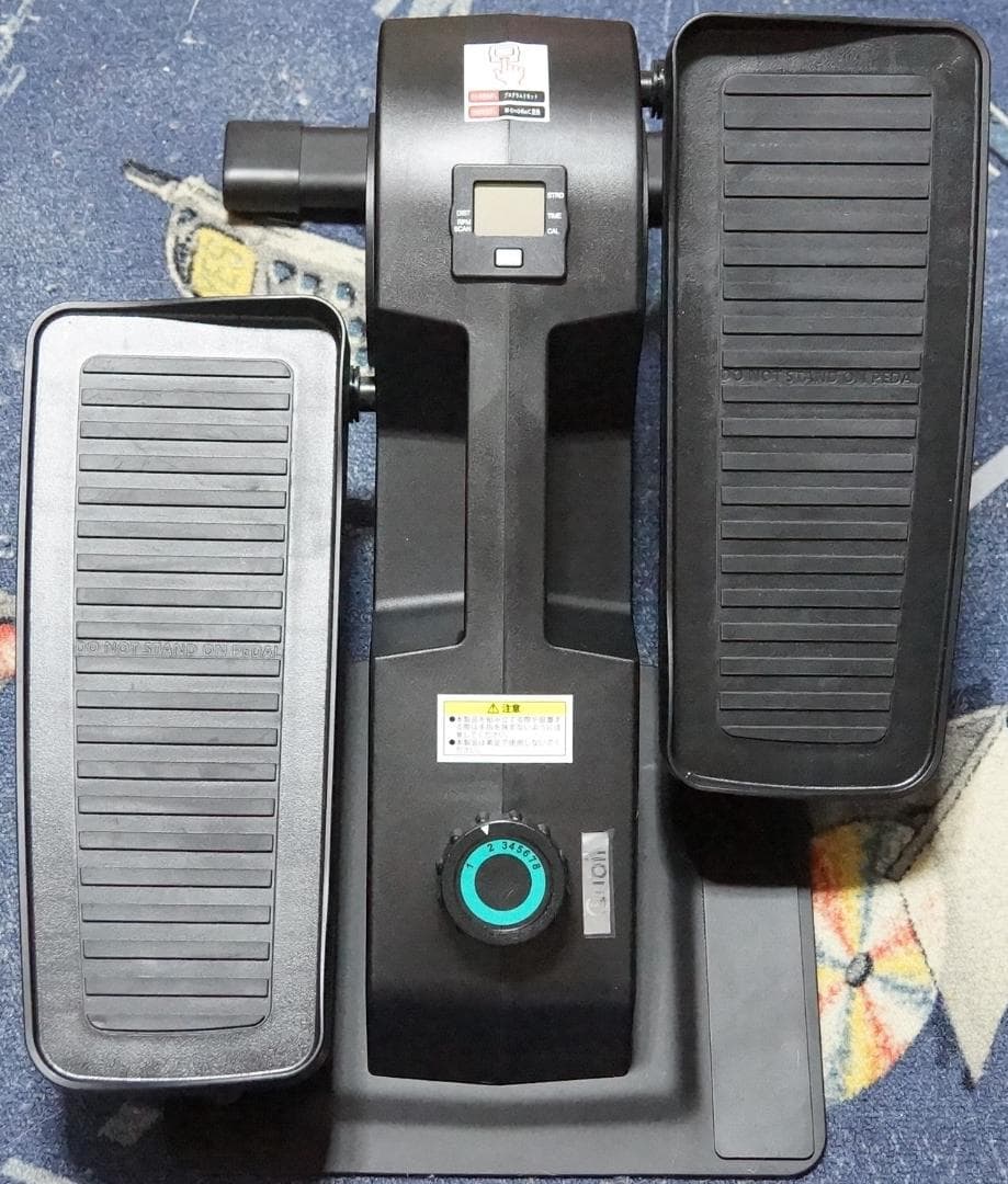 キュービー 健康器具 ぐるぐるミニサイクルマシン Cubii