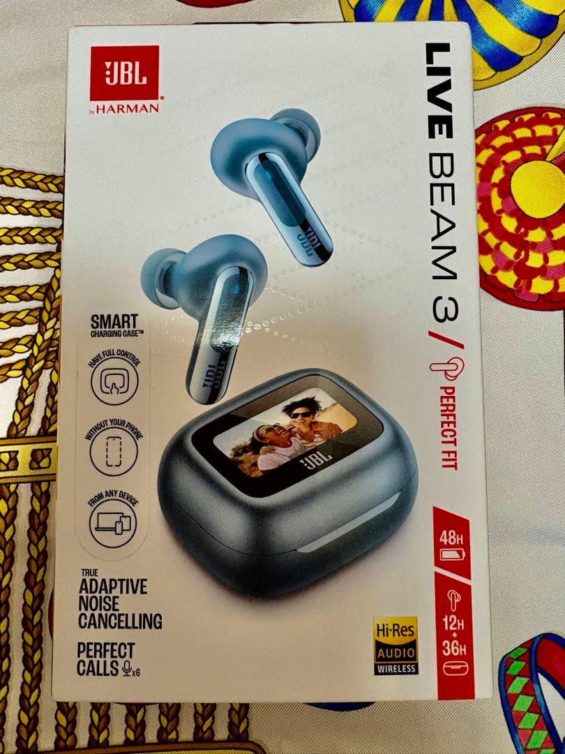 JBL LIVE BEAM 3 ワイヤレスイヤフォン　ブルー新品未使用　匿名発送