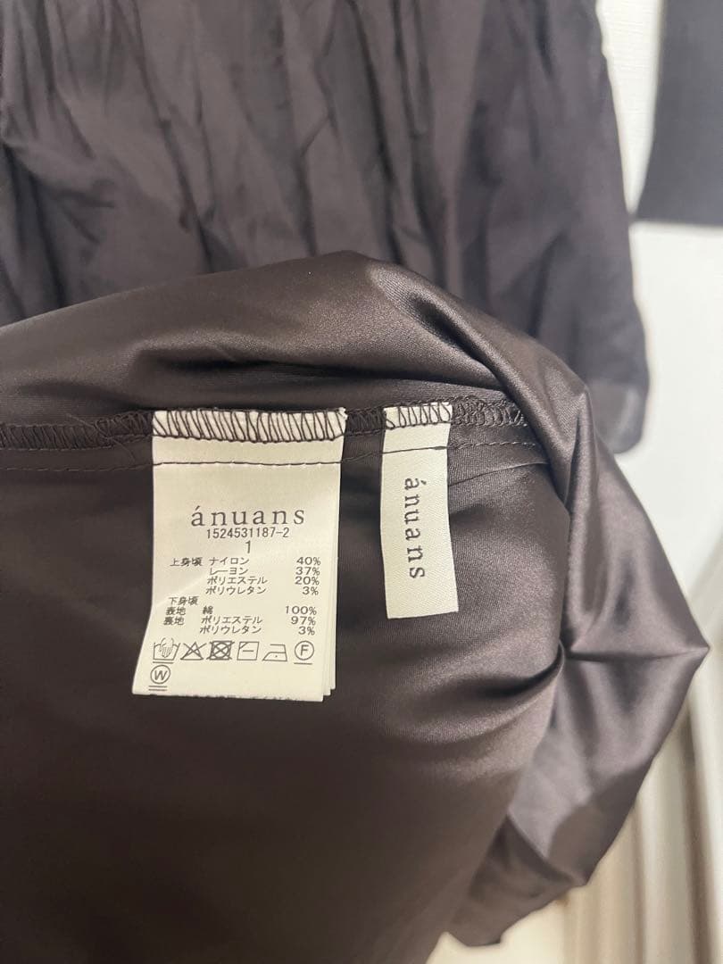 新品タグ付 anuans ボートネックイレギュラーヘムドッキングニットワンピース