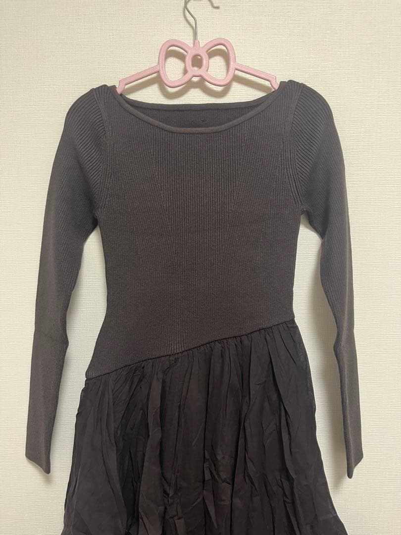 新品タグ付 anuans ボートネックイレギュラーヘムドッキングニットワンピース