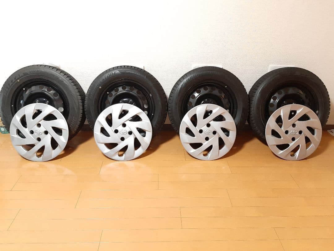 2023年製ブリジストン スタッドレス 175/65R15 4本 千葉近郊手渡可