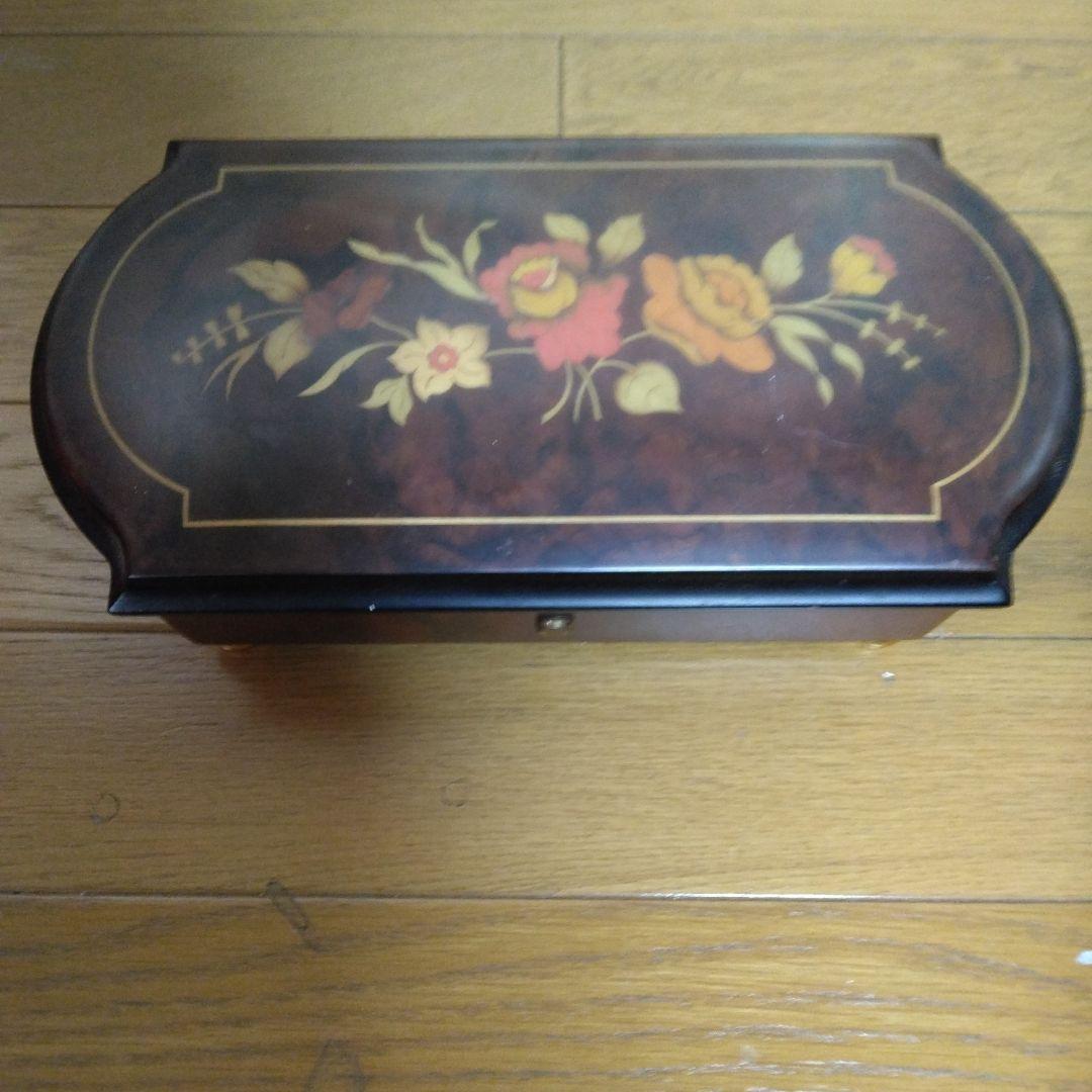 アンティーク木製オルゴール 花柄デザイン　箱付き