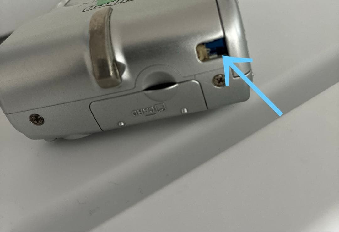 Nikon シルバー コンパクトデジタルカメラ