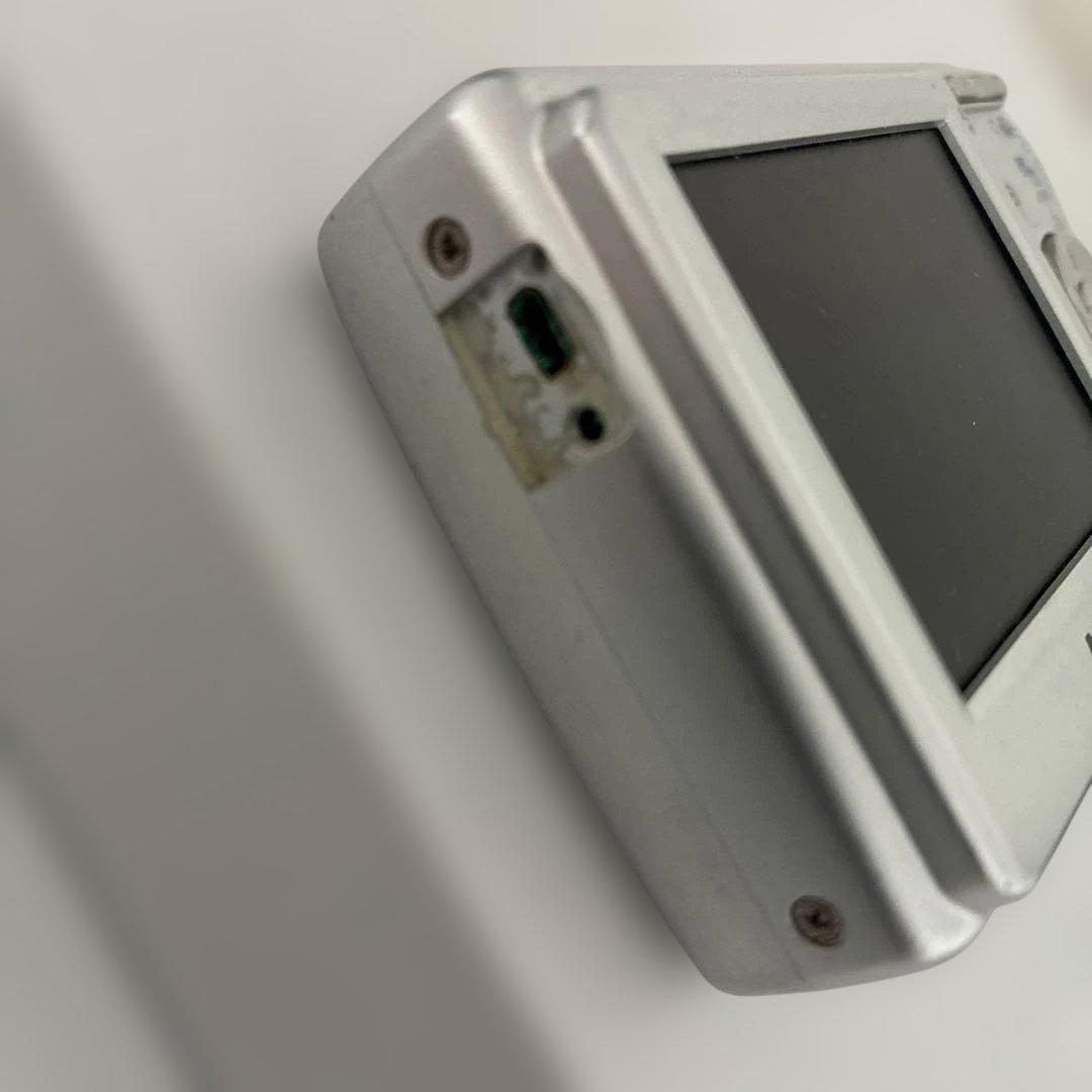 Nikon シルバー コンパクトデジタルカメラ