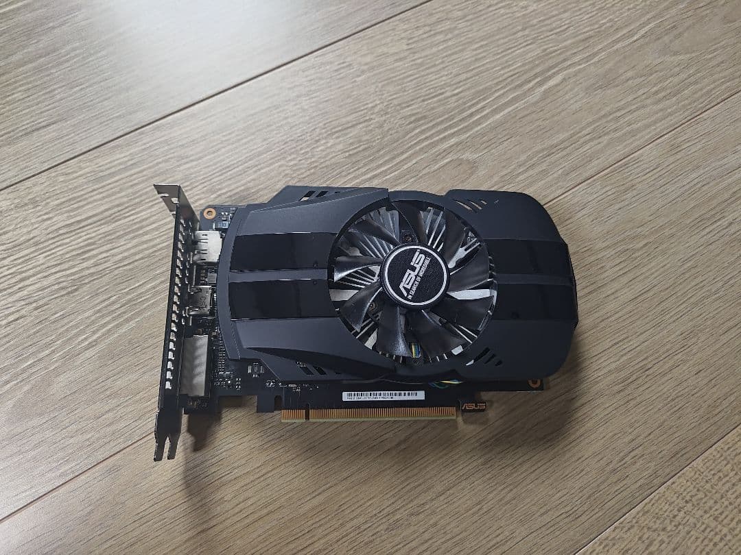 ASUS GTX 1650 グラフィックボード