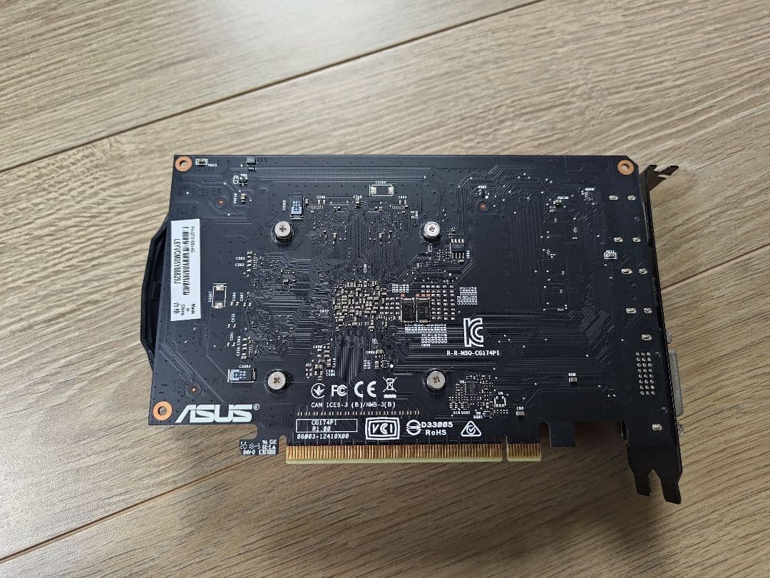 ASUS GTX 1650 グラフィックボード