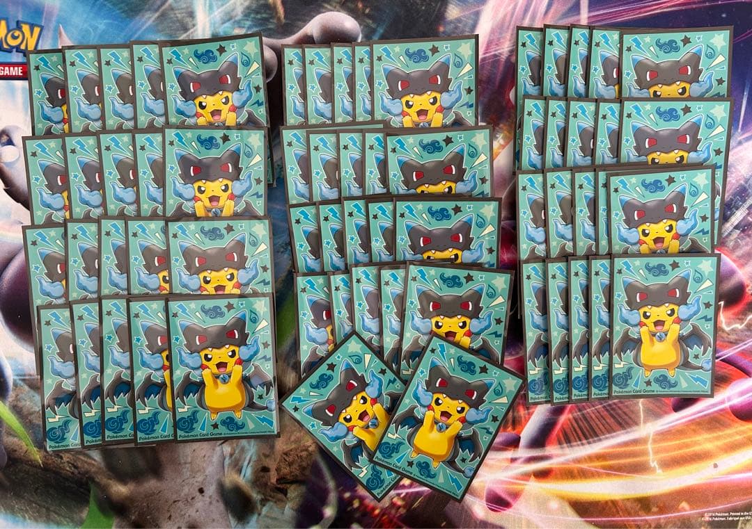 ポンチョを着たピカチュウ デッキシールド