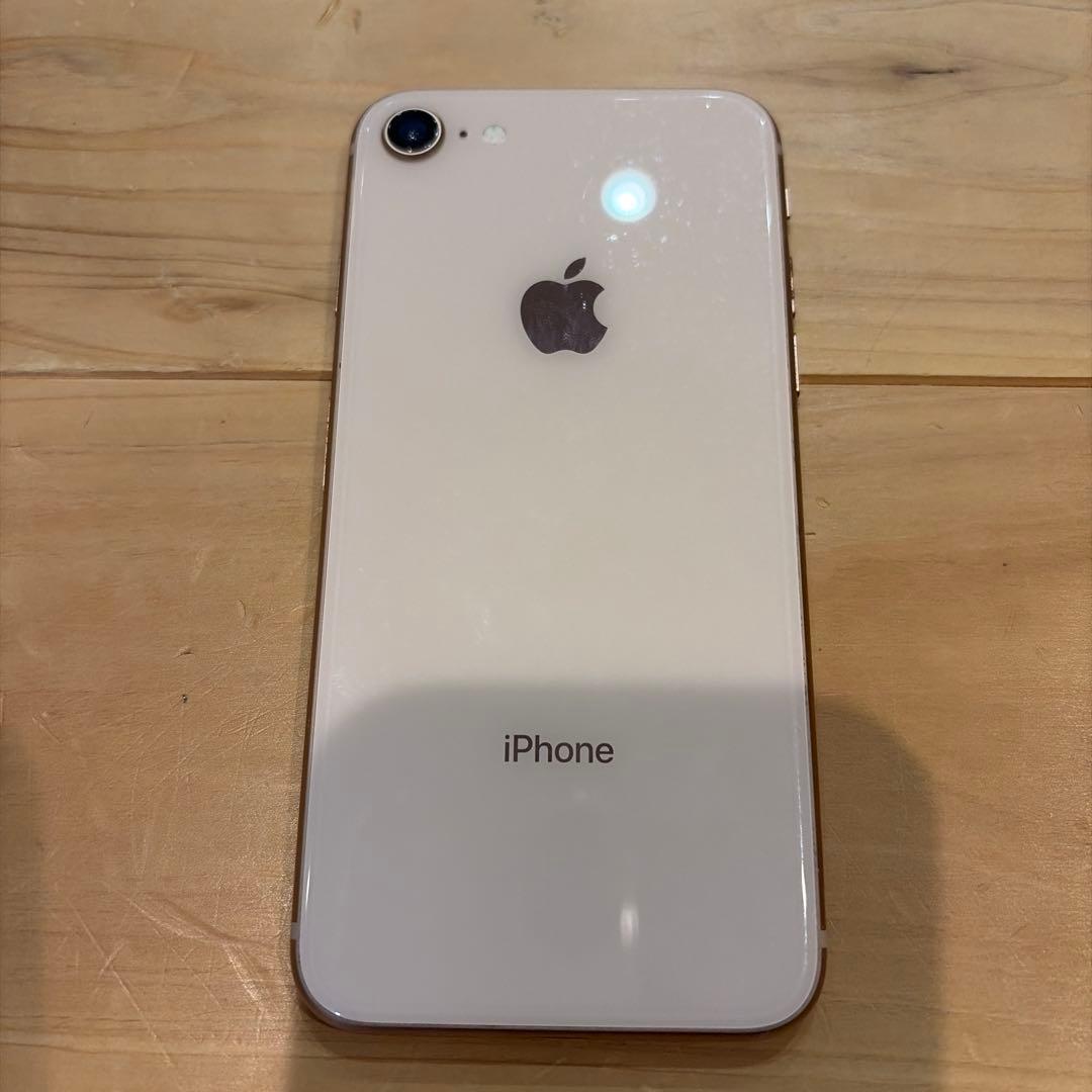 Apple iPhone 8 本体　256GB