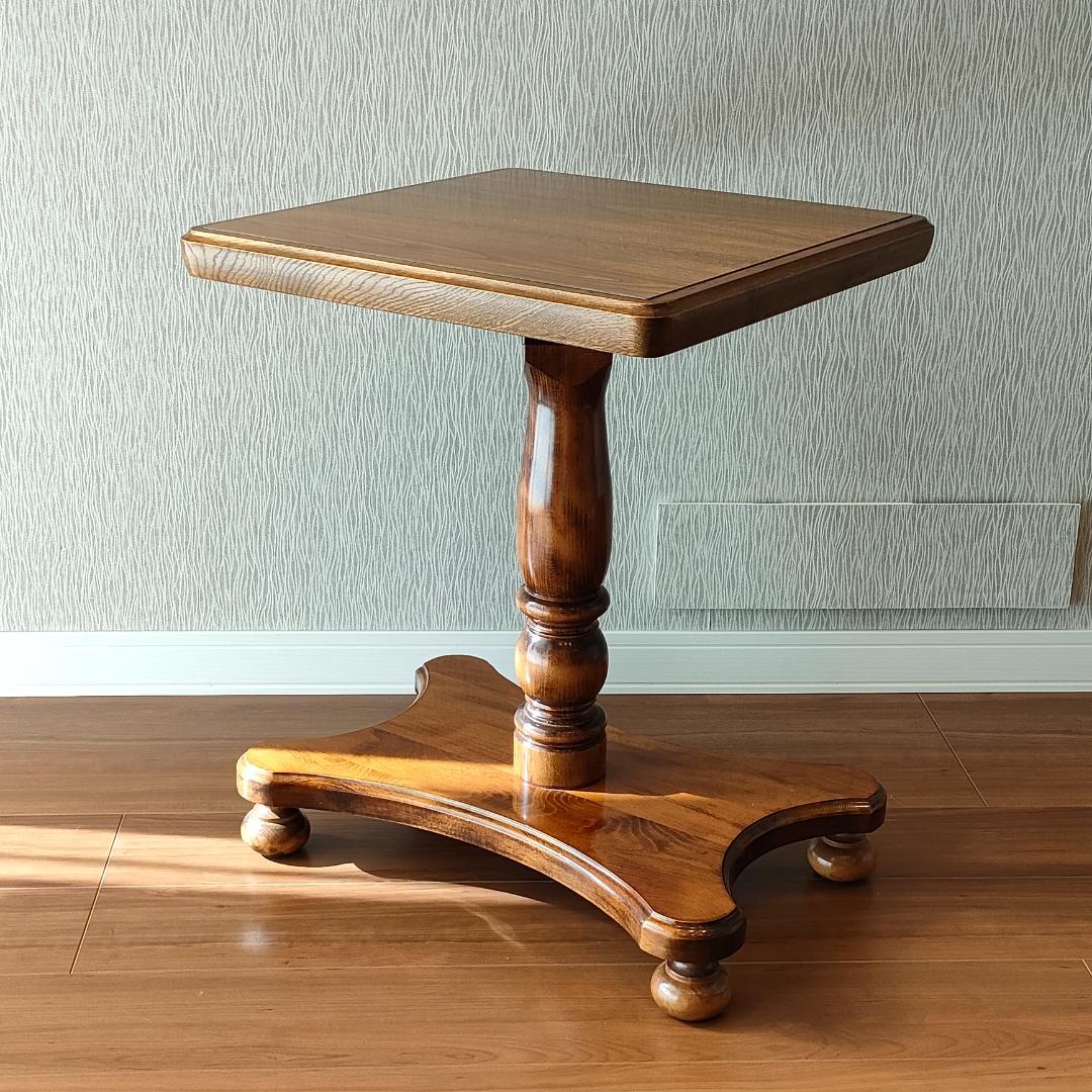 アンティーク　サイドテーブル　コーヒーテーブル　丸脚　スクエア