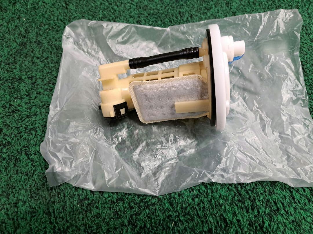 SR400「RH16J」 純正燃料ポンプ キタキツネ