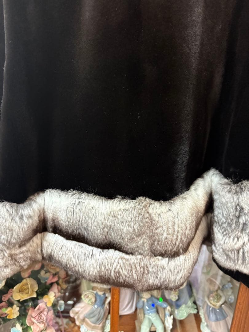 megumi 様　　　　　CARVENカルヴァン チンチラシェアードミンクコート