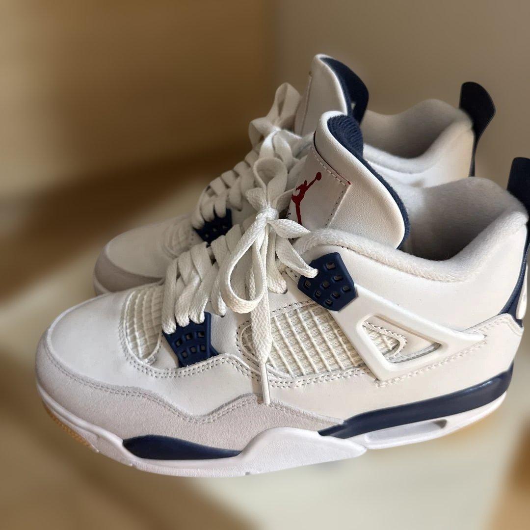 Nike Air Jordan 4 ホワイト/ネイビー