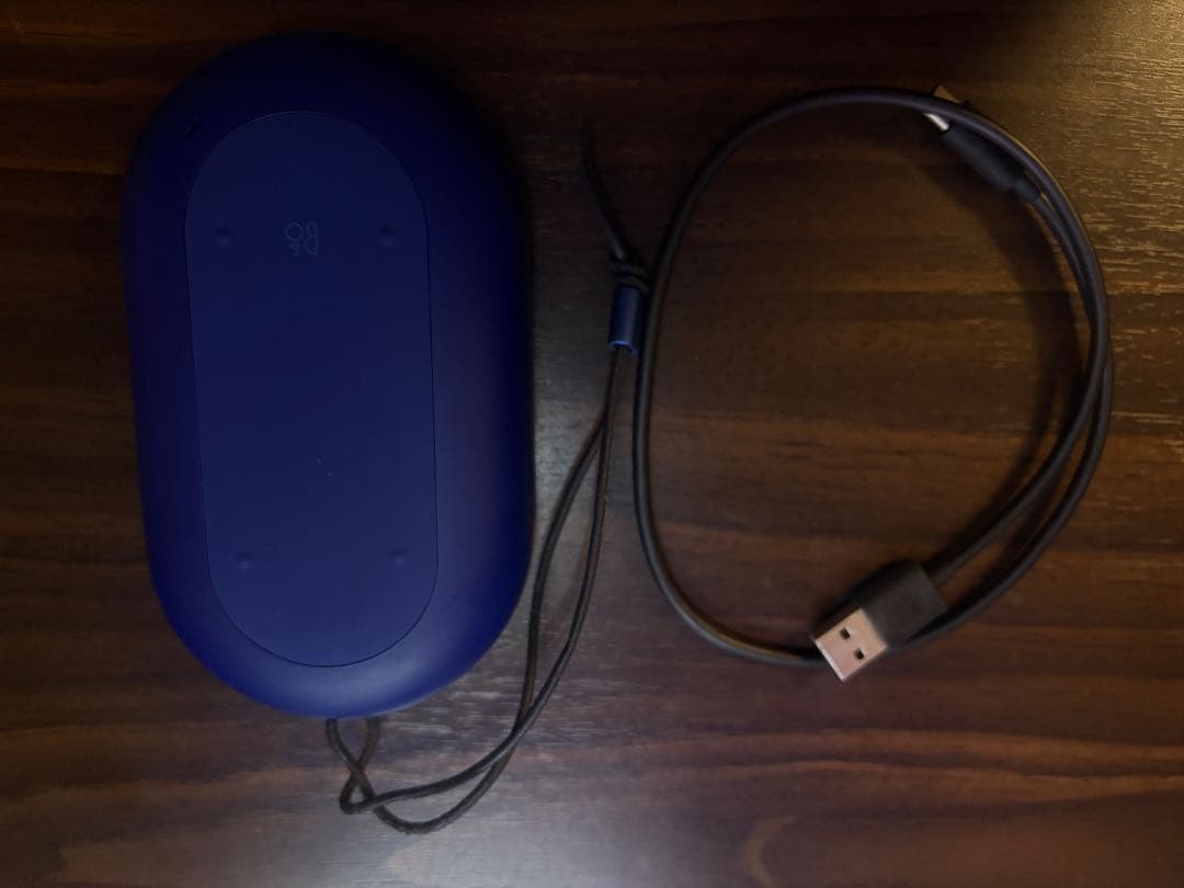 Beoplay P2 ブルー　ケース付