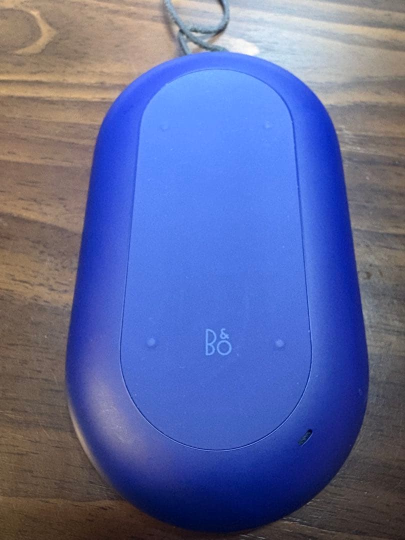 Beoplay P2 ブルー　ケース付