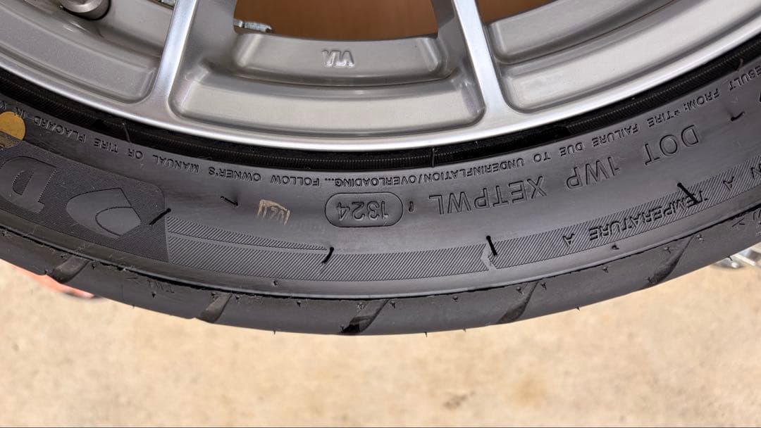 と*も様 RAYS ホムラ HOMURA 2×7 18インチ　＋　ほぼ新品タイヤ