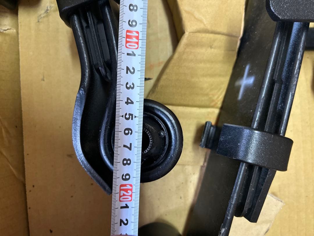 ハイエース リーフスプリング 板バネ