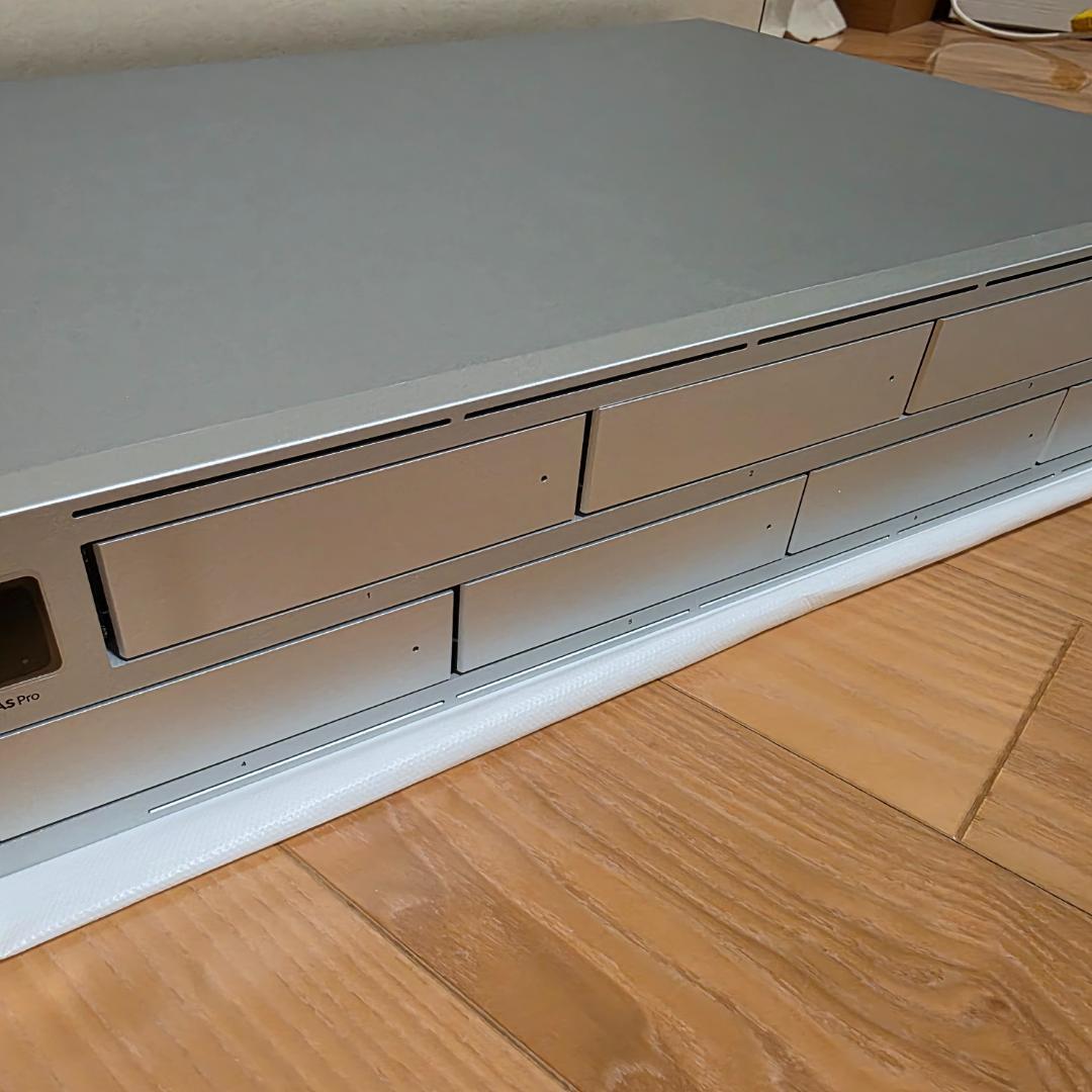 外付けハードディスク・ドライブ UniFi UNAS Pro