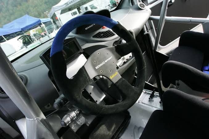 Sabelt サベルト ルノースポール ステアリング