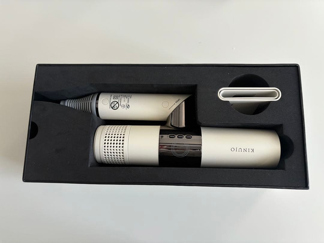 絹女ヘアドライヤー新品★正規品、保証書つき　ホワイト★