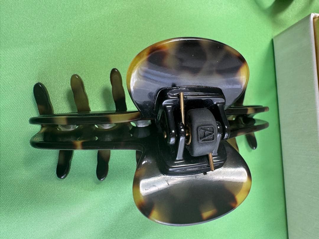 ALEXANDRE DE PARIS アレクサンドルドゥパリ　クリップ