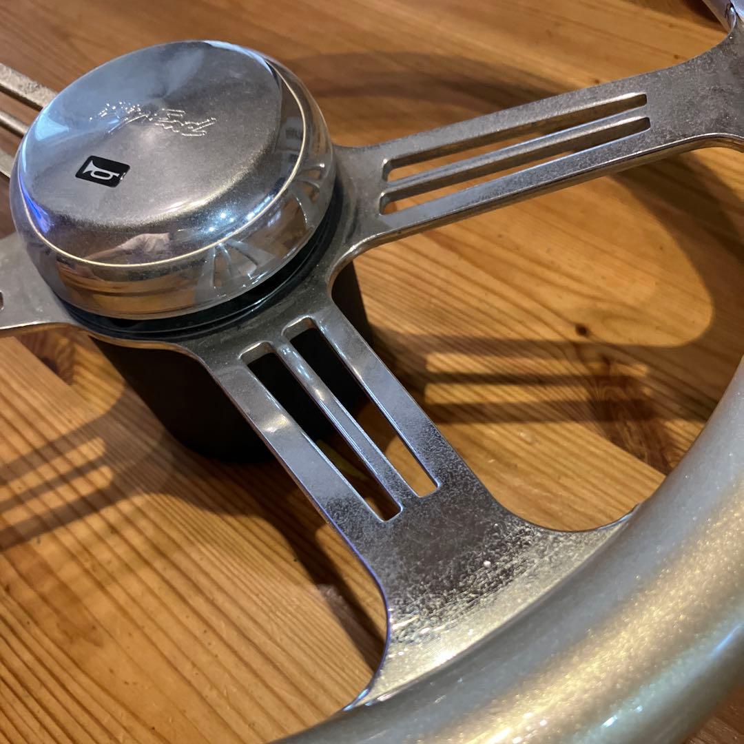 シルバー 3スポーク ステアリング 本体 ステアリングサイズ　35です。