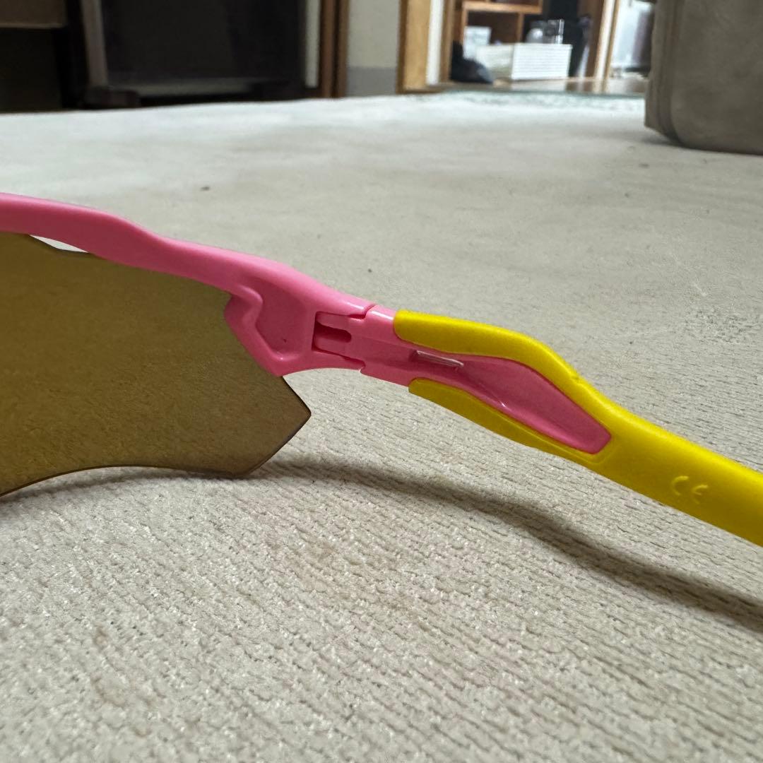 【ウィメンズ】OAKLEY RADER LOCK ピンク×イエロー
