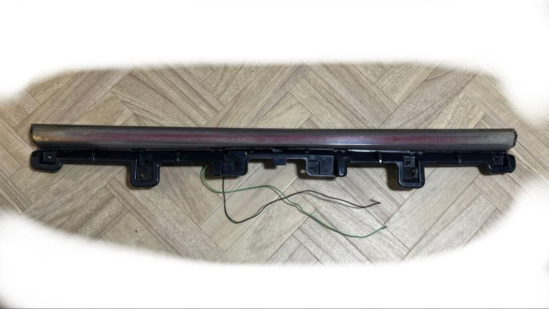 ３０系前期用ヴェルファイア　クリスタルアイ　テールランプ