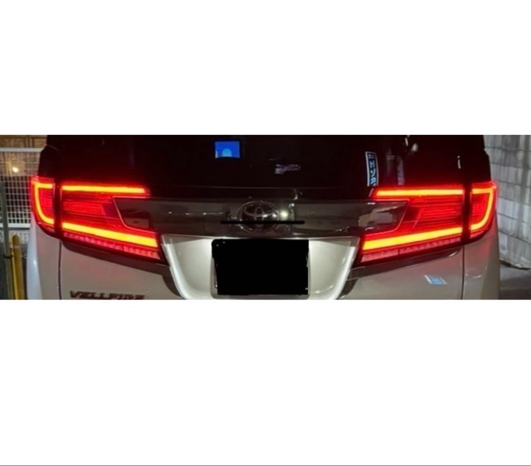 ３０系前期用ヴェルファイア　クリスタルアイ　テールランプ