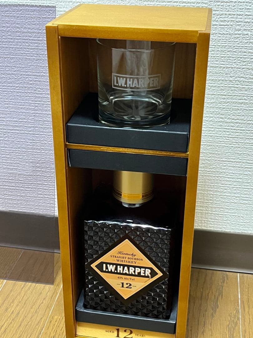 【未開栓・未使用】I.W.ハーパー 12年 750ml 43％ 木箱 グラス付き