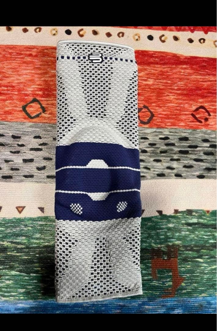 1点バウアーファインドBauerfeind膝用スポーツサポートサイズ3