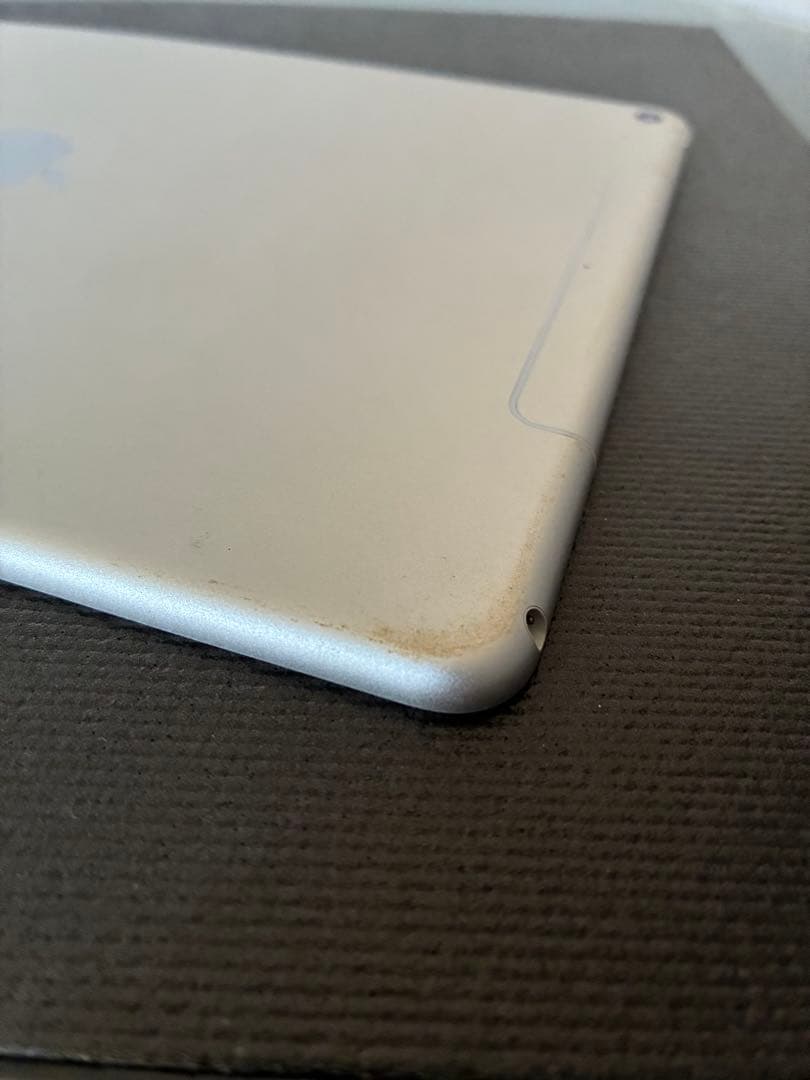 アップル iPad Air 第3世代 64GB シルバー シムロック解除済み