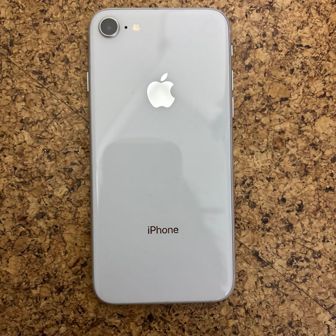iPhone8 64GB◾︎画面割れあり ホワイト　箱付き