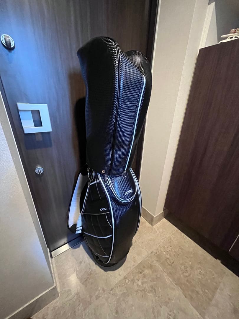 XXIO ゼクシオ キャディバッグ GGC-X162W 8.5型