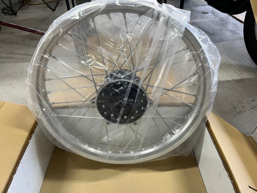 sr400 ファイル 新車外しホイール 2個セット