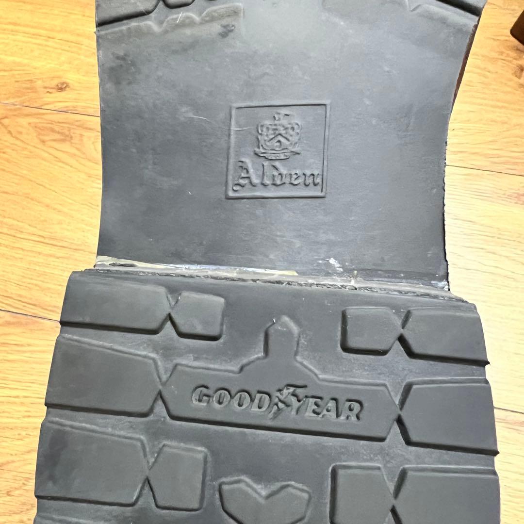 Alden ブラウンレザードレスシューズ