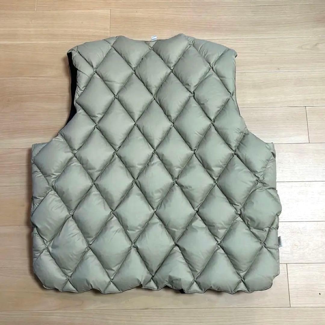 STUSSY PYTHON REVERSIBLE キルティングダウンベスト