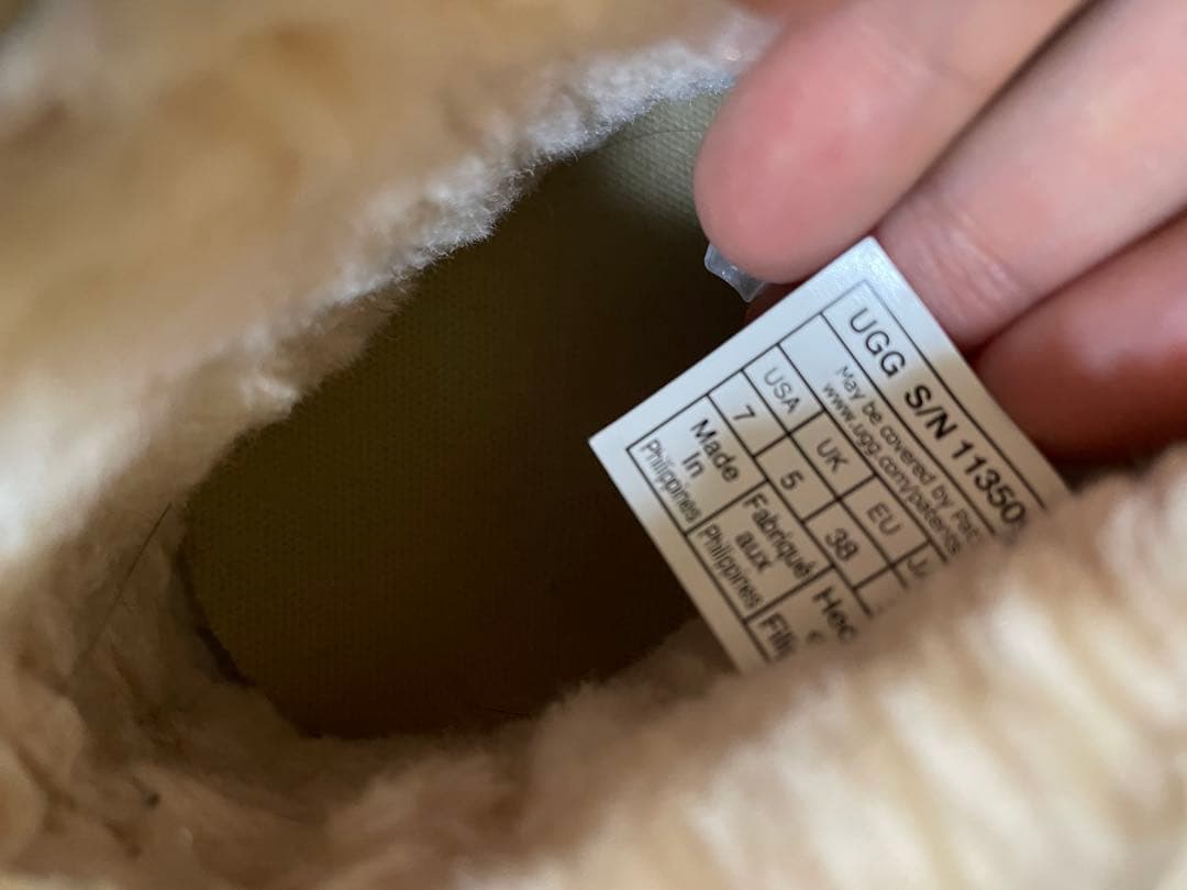 【UGG®】Classic Ultra Mini Platform 24cm