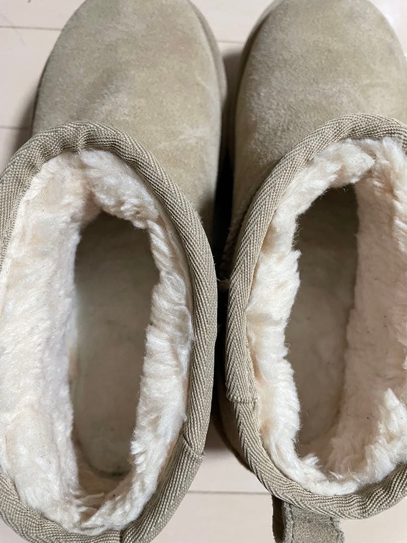 【UGG®】Classic Ultra Mini Platform 24cm