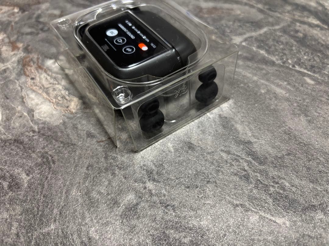 JBL Tour Pro 3 ケース付(非純正)