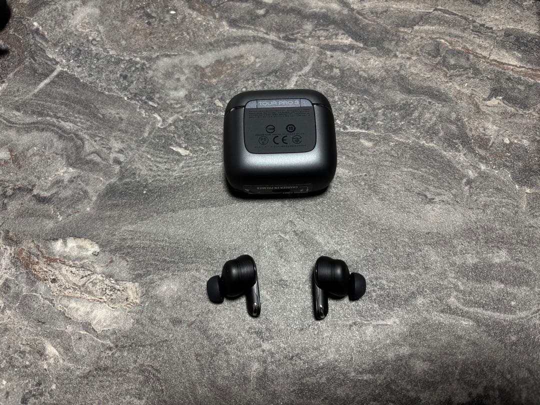 JBL Tour Pro 3 ケース付(非純正)