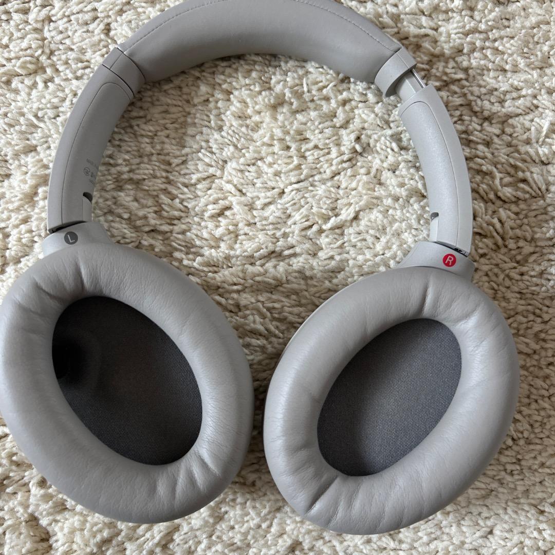 ソニーSONY　ノイズキャンセリングヘッドホン　WH-1000XM4