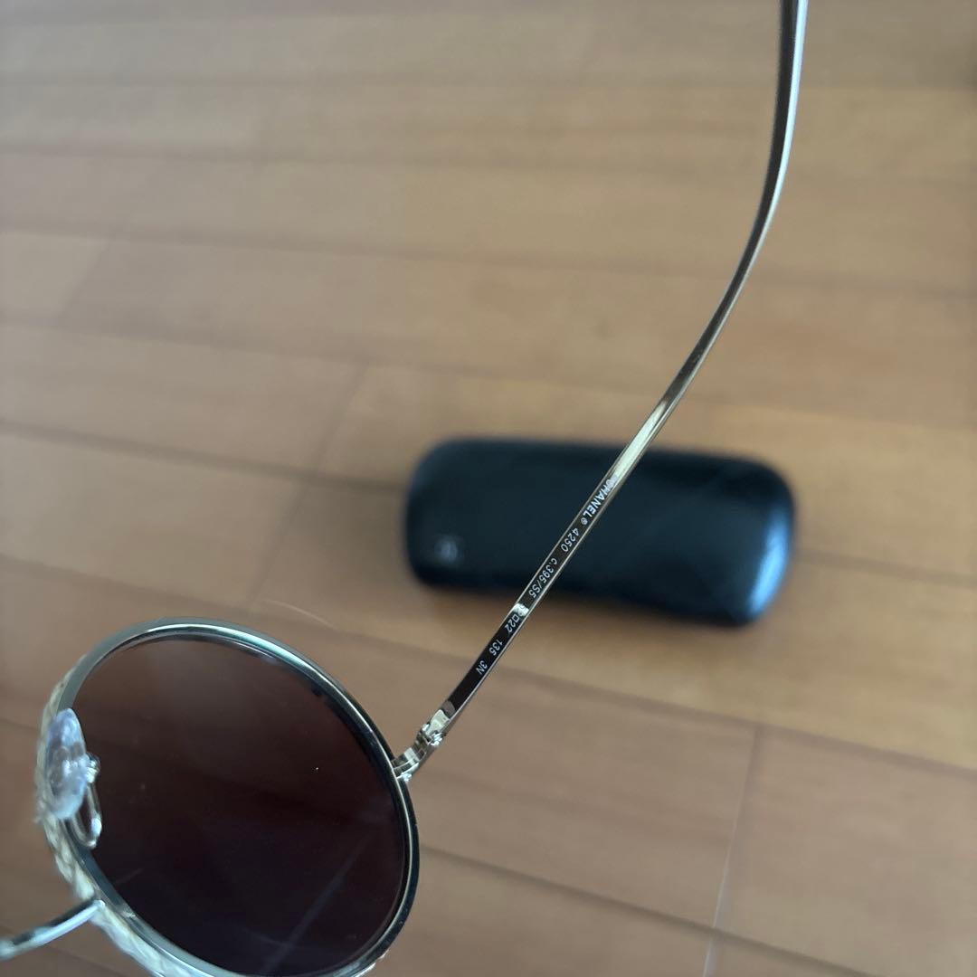 Chanel ラウンドサングラス ブラウンレンズ ケース付き