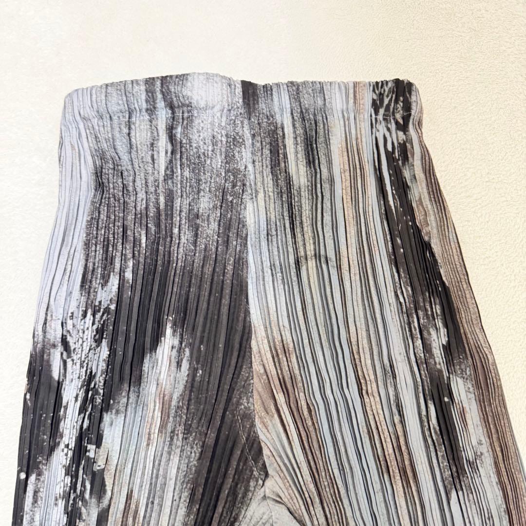 極美品✨ISSEY MIYAKE グラデーション　プリーツ　ボトムス　黒　グレー