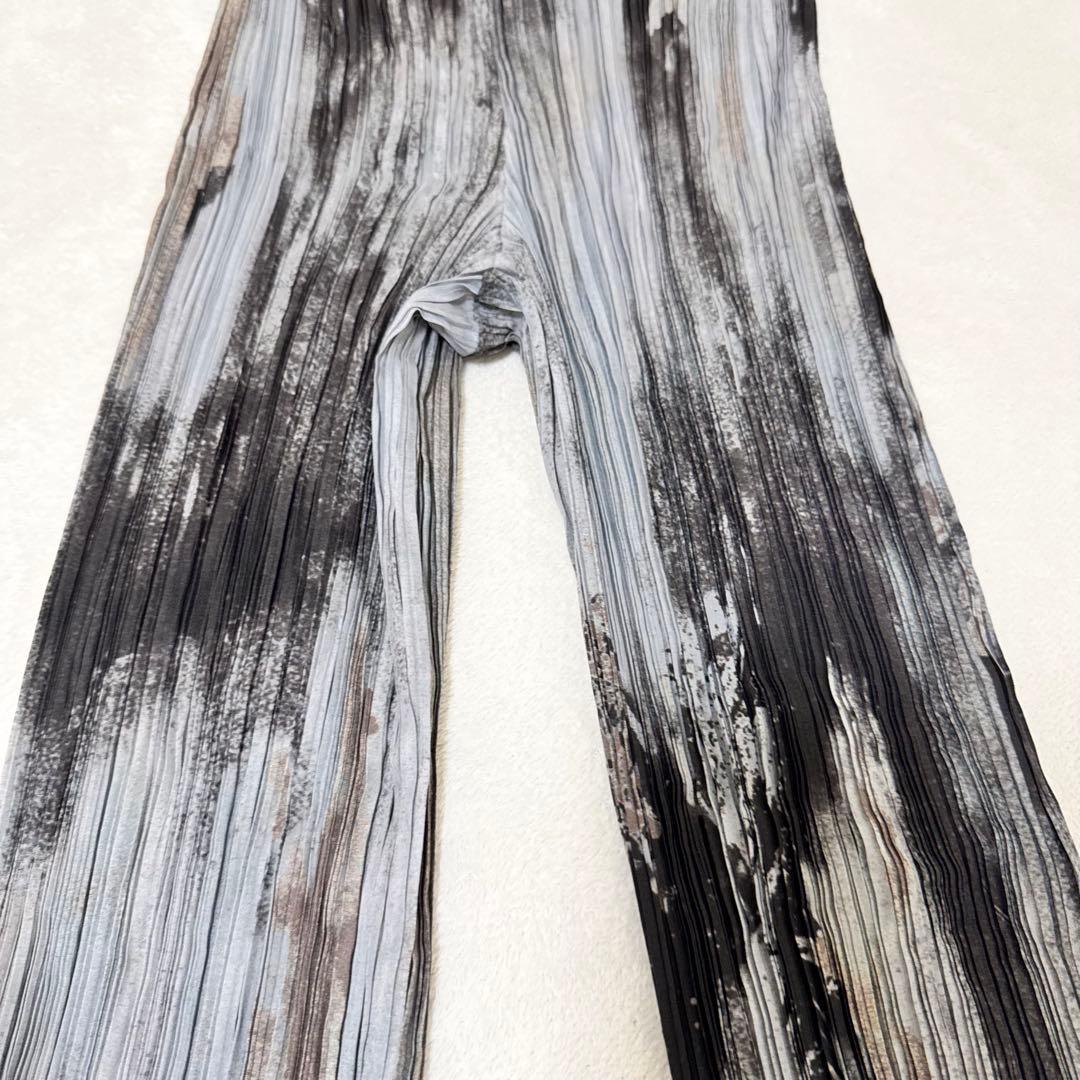 極美品✨ISSEY MIYAKE グラデーション　プリーツ　ボトムス　黒　グレー