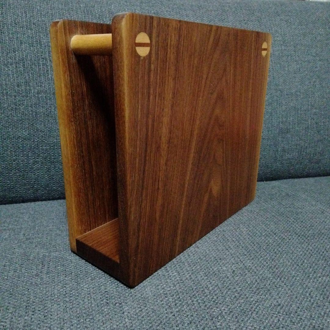 無垢材　ウォールナット　マガジンラック