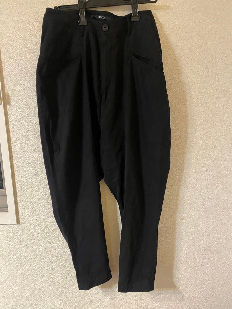 【値下げ】LIMI feu(リミフゥ)- 黒 サルエルパンツ