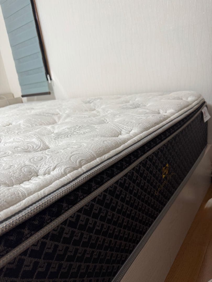 美品 ダブル　Sealy シーリー　 クラウンジュエル　 エメラルドⅣ